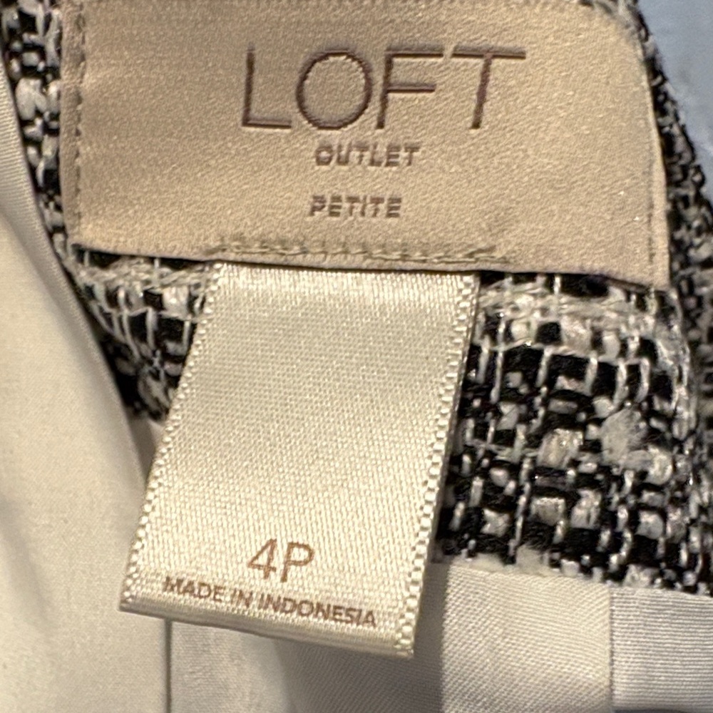 LOFT Black and White Striped Pencil Skirt petite - Picture 6 of 6